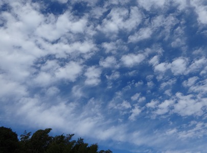 10月の空