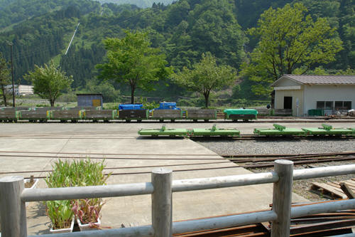 060531-G5i01x.jpg