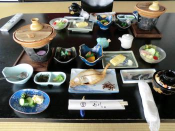 朝食