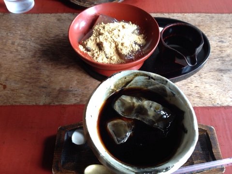 13062202.jpg