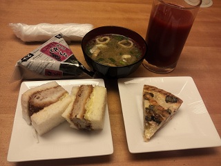 関西空港ラウンジの朝食