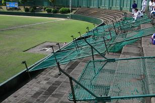 八幡大谷球場のスタンド
