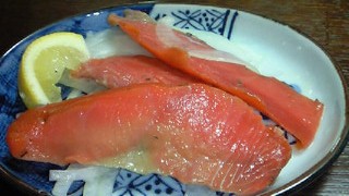 スモークサーモンの切り落とし