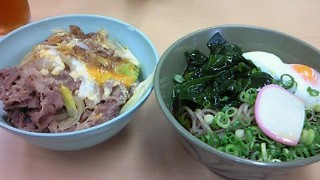 他人丼と冷たい蕎麦