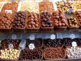 belgium-chocolate-store.jpg