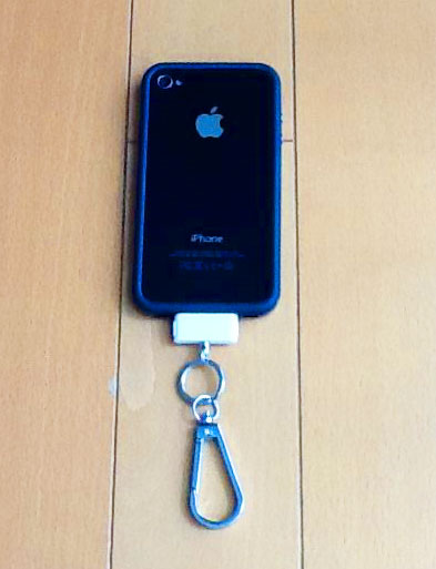 Simplism DockCarabiner NeoをiPhone4につけてみる