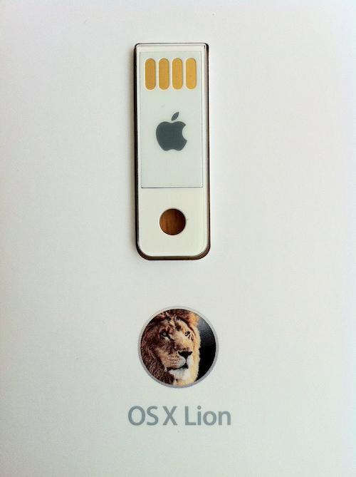 OS X v10.7 Lion USBメモリ版 表 リンゴマークがかわいい