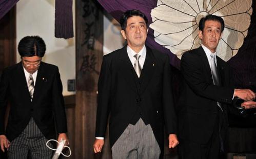 安倍晋三総理と靖國神社