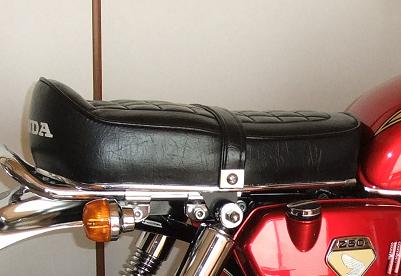 シート右横