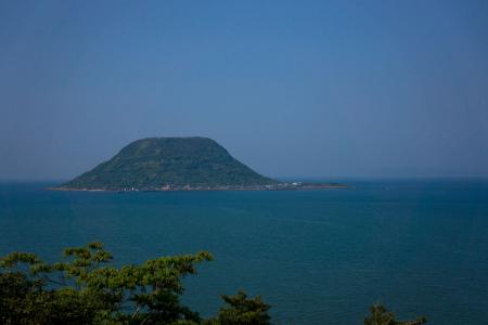 唐津城天守閣からの高島