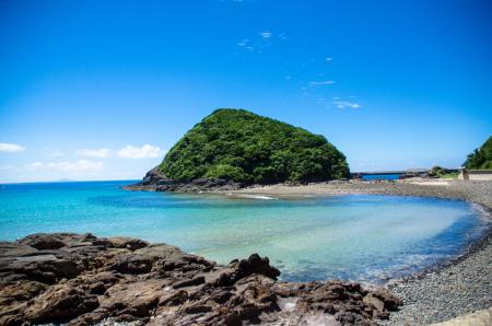人津久(ひとつく)の隣の美しい海水浴場!